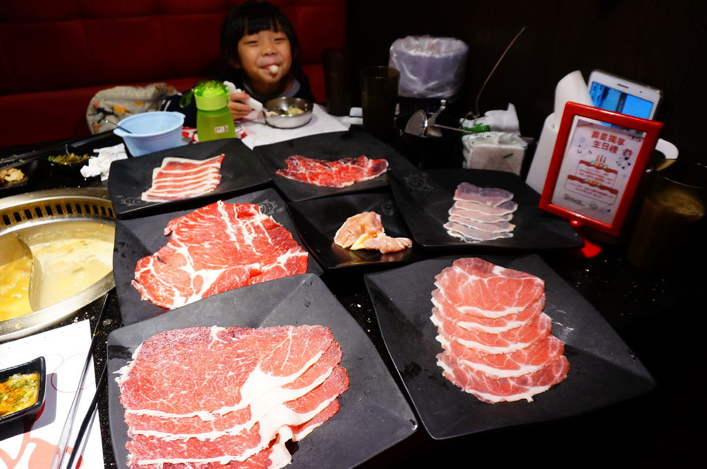 台南-小蒙牛頂級麻辣養生鍋 (75).JPG