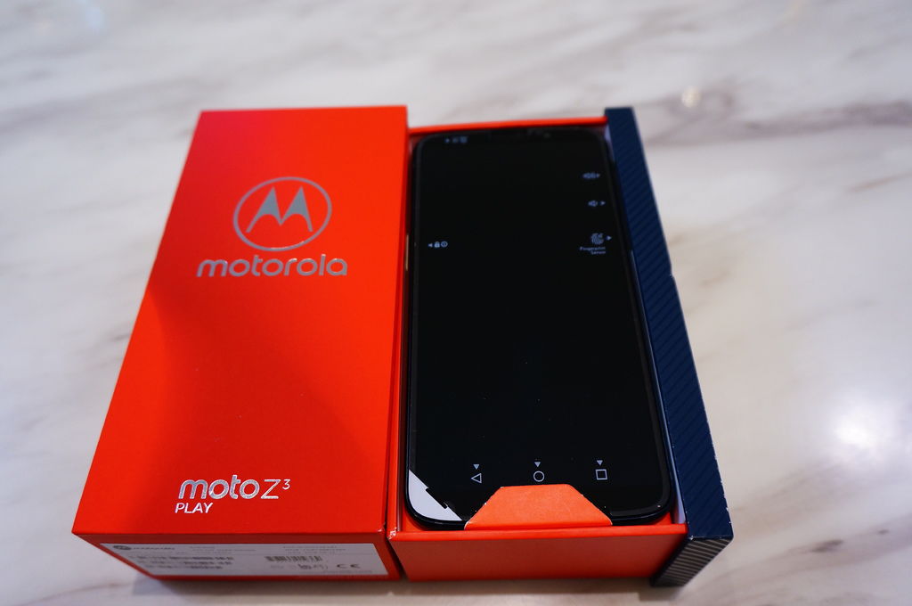 MOTO Z3 PALY開箱 (5).JPG