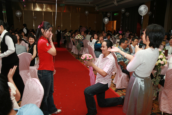 接受之誠現場求婚的小隻
