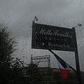 PA262900-a.jpg