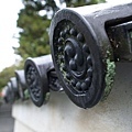 PA262917-a.jpg