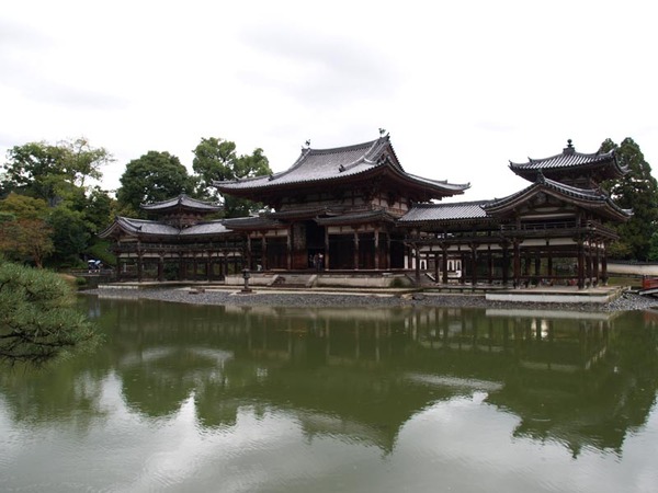 PA262924-a.jpg