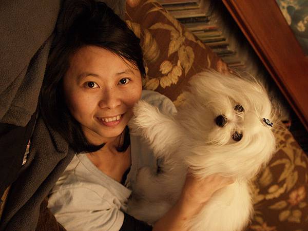 躺著抱抱