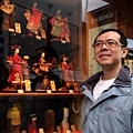 PA273099-a.jpg