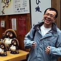 PA273102-a.jpg