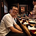 PA273132-a.jpg