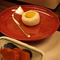 PA273182-a.jpg