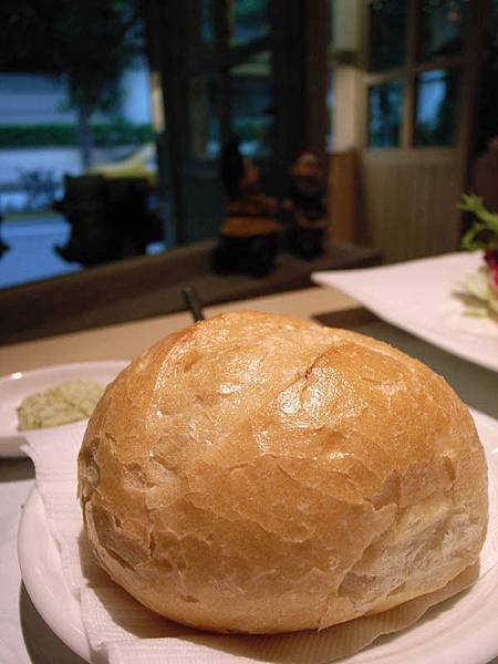 R0018470-a.jpg
