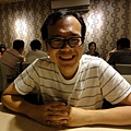 2012.07.21-最喜歡爸比害羞靦腆的笑容了...如此看起來真的好溫柔，哈