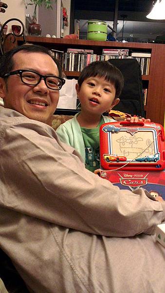 2012.11.25-很愛畫畫...隨時隨地都在畫