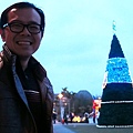 2012.12.23-花博公園很溫馨，有棵閃亮亮的聖誕樹