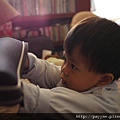 2010.05.15-看看爸比的電腦有沒有在裡頭?