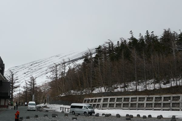2010.03.23-這裡是富士山的五合目，是登頂的主要登山口