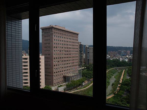 P8297842-a.jpg