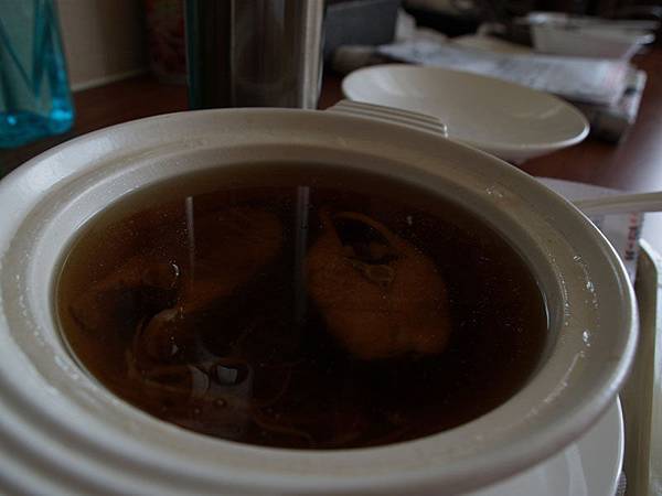 P8307926-a.jpg