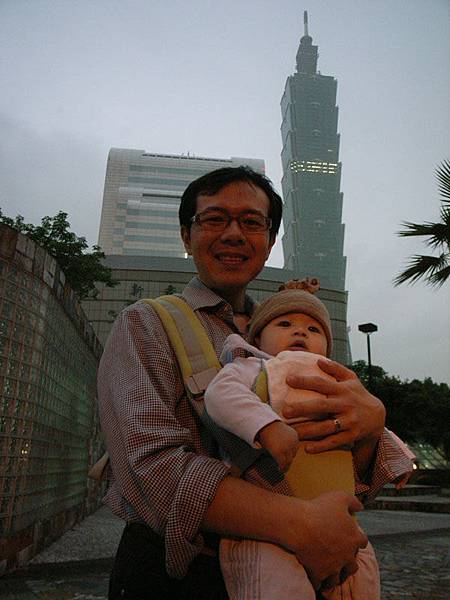 2009.04.25-這天跑了好多地方，到了晚上還有點冷呢~