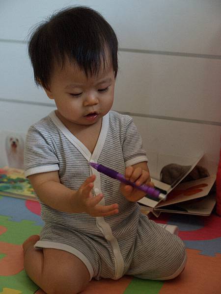 2009.09.04-筆，是最近新發現的好玩意兒..