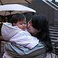 20100123-媽咪說即便我身上的汗臭味都香香的.. 
