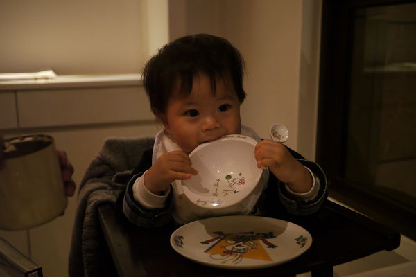 20100214-情人節你們吃大餐，我啃碗碗..