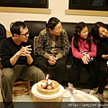 20100403-明明是慶祝太婆生日，怎麼大家的目光焦點都在我身上，別再看我啦～～！