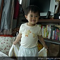 2010.05.14-扔著被子像不像在走秀啊