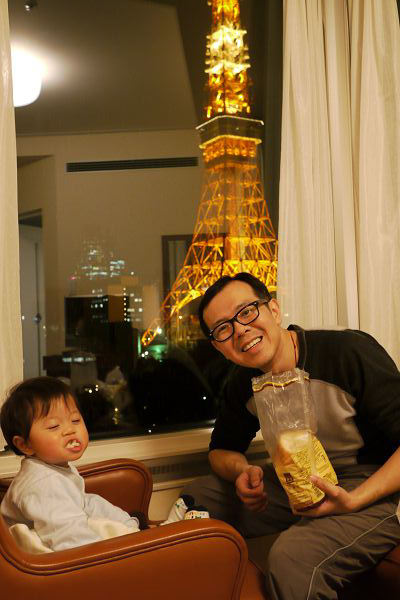 2010.03.23-當天入住的TOKYO PRINCE PARK TOWER 飯店就位在東京鐵塔旁...是正旁邊喔!