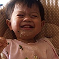 2010.05.03-媽咪說其實是我很認真吃他煮的菜，才促使他作得更起勁~
