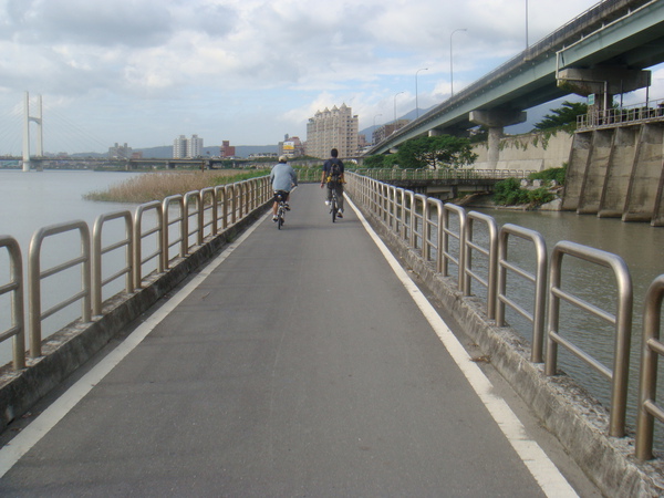 騎車旅途中：大稻程 > 淡水