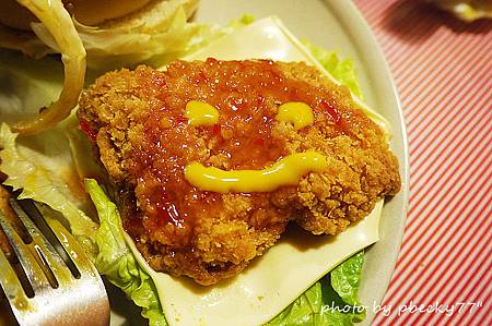 [台中x美食] 一中街美式漢堡 FEED ME (一中店) ＊北區