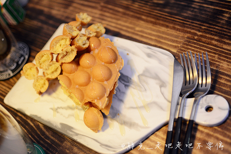 [彰化x美食] IG正夯打卡點，美美的乾燥花咖啡廳，帶著好心情來吃雞蛋仔吧♥員林 好氣氛Good Vibes