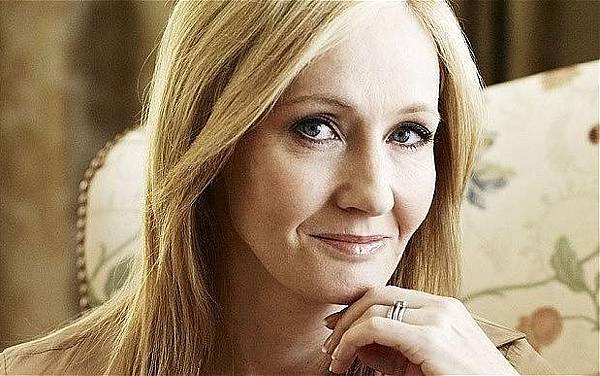 jk-rowling-large_trans++pJliwavx4coWFCaEkEsb3vGbnYupmTHlPR3a7cophrs.jpg