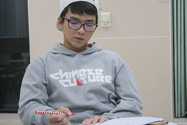 IMG_0005.JPG IMG_0005.JPG