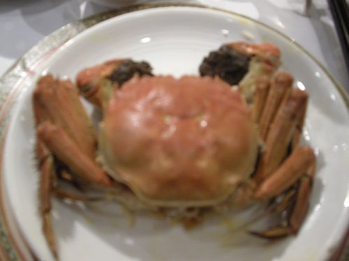 看我學上海姑娘~把吃完的螃蟹整理得就像沒吃過一樣