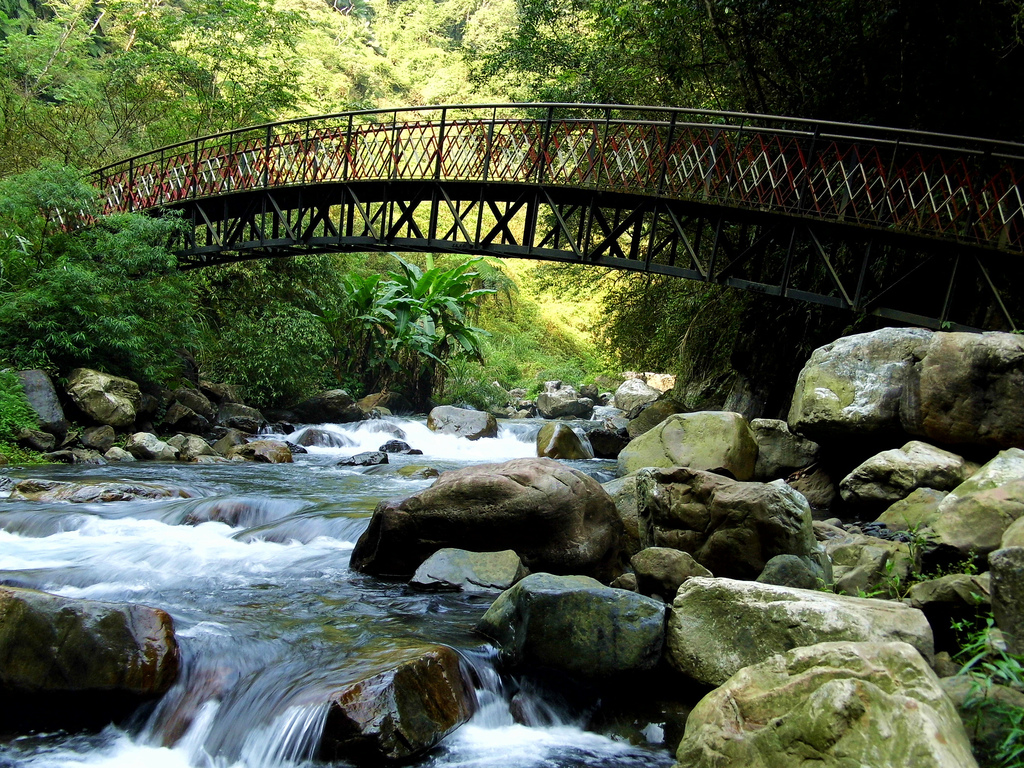 九寮溪流水橋2.JPG