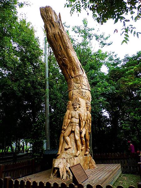 Wood carving art  3_1.jpg