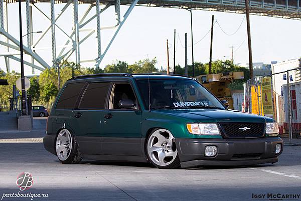 SUBARU-FORESTER-SF-4