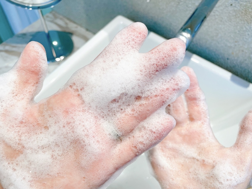 [美髮] 夏日油頭OUT ! 就算距離再近也不用怕尷尬 ♥ 