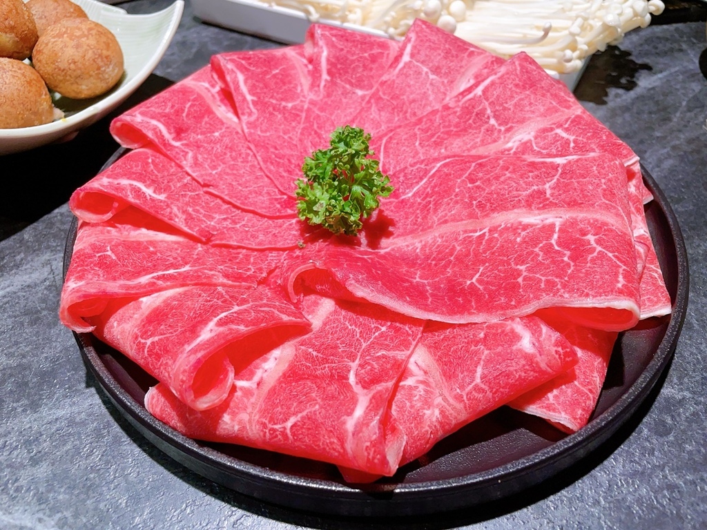 [美食] 龍府小鍋 放感情 內湖重慶酸辣鍋天花板 愛吃辣