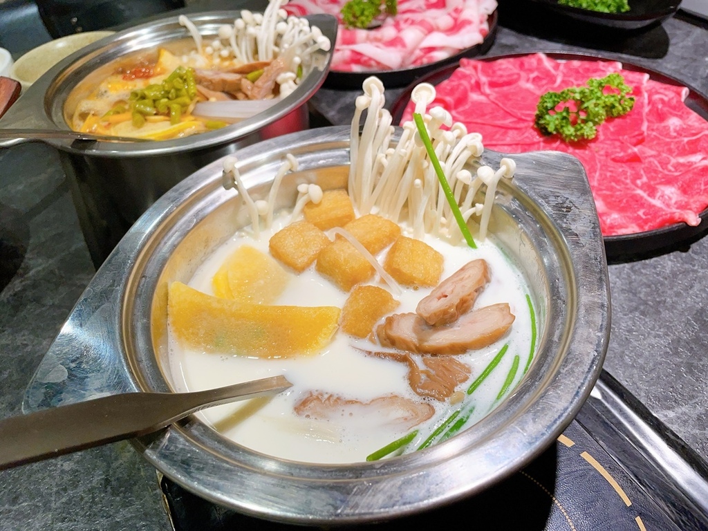 [美食] 龍府小鍋 放感情 內湖重慶酸辣鍋天花板 愛吃辣