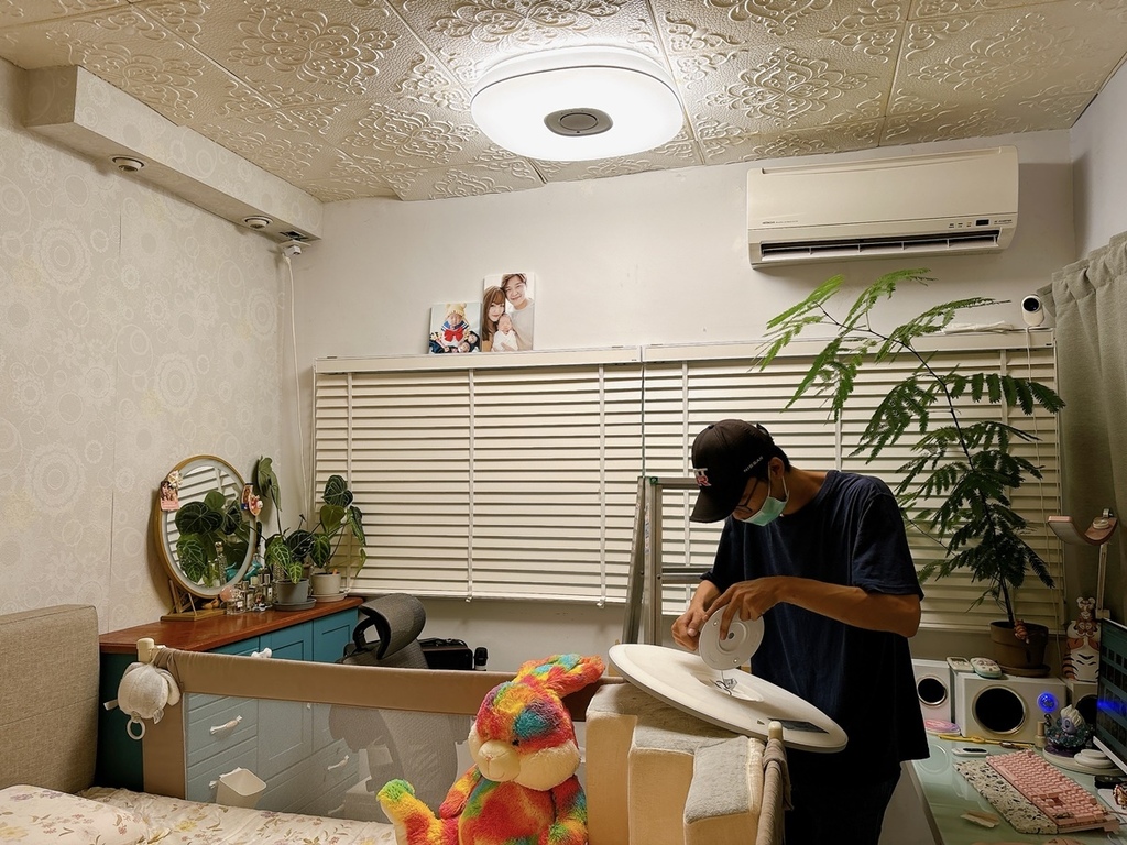 [開箱] Philips 飛利浦 眼科醫生推薦Eyeca