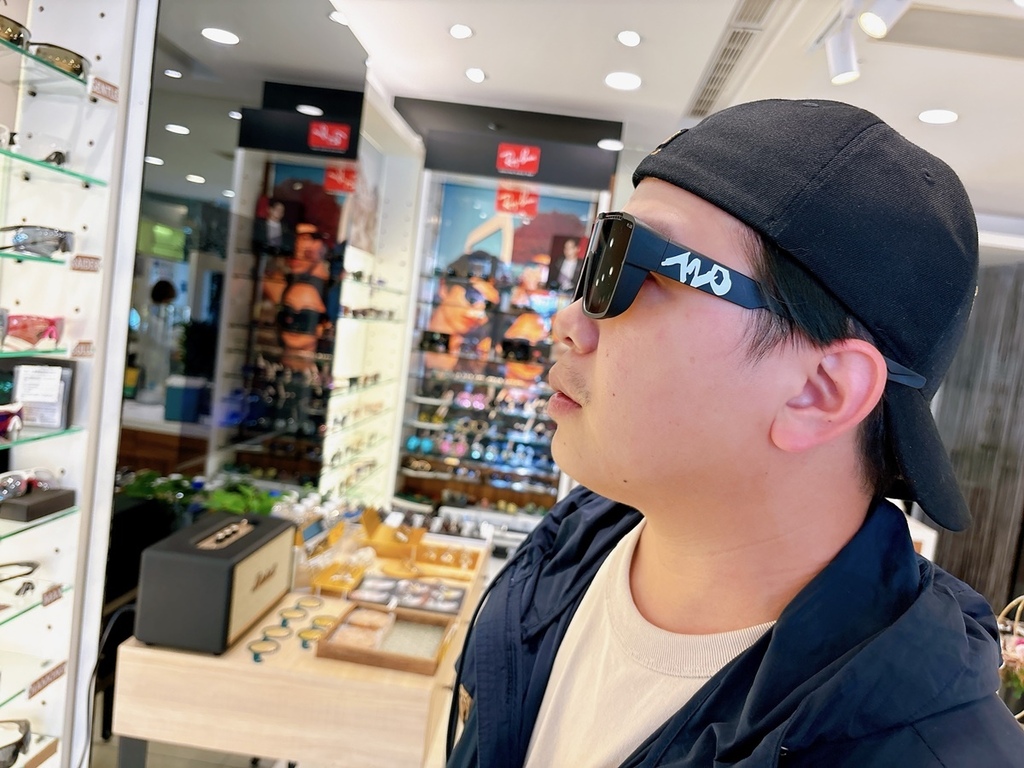 [生活] 新時代眼鏡風格店 720 Armour X A