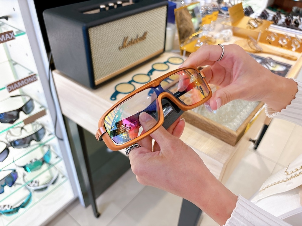 [生活] 新時代眼鏡風格店 720 Armour X A