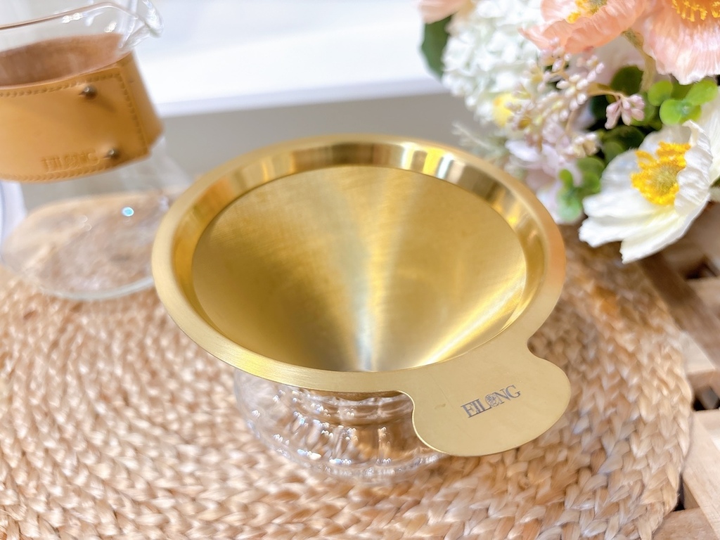 [開箱] 宜龍EILONG 日初咖啡禮盒 醇萃手沖壺組 