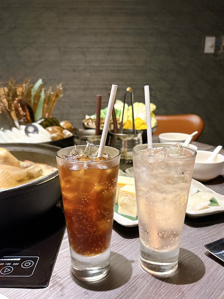 [美食] 食令shabu 大直 黃金花膠雞鍋霸氣登場 整