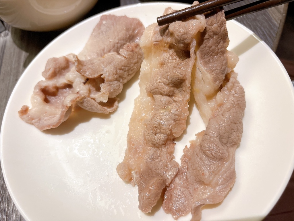 [美食] 食令shabu 大直 黃金花膠雞鍋霸氣登場 整