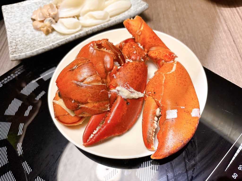 [美食] 食令shabu 大直 黃金花膠雞鍋霸氣登場 整