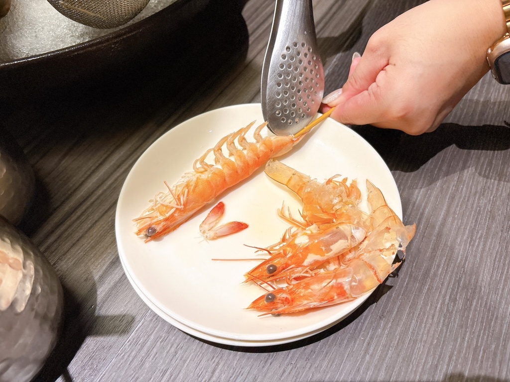 [美食] 食令shabu 大直 黃金花膠雞鍋霸氣登場 整