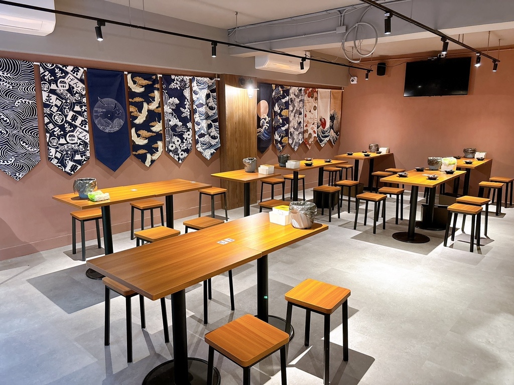 [美食] 柒息地串燒居酒屋 在中和開旗艦店啦 香氣濃到隔