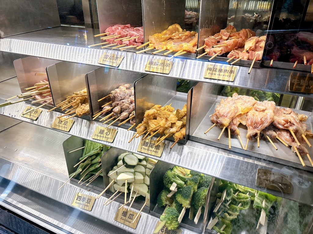 [美食] 柒息地串燒居酒屋 在中和開旗艦店啦 香氣濃到隔