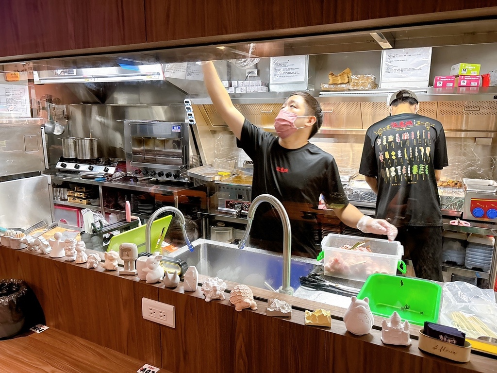 [美食] 柒息地串燒居酒屋 在中和開旗艦店啦 香氣濃到隔